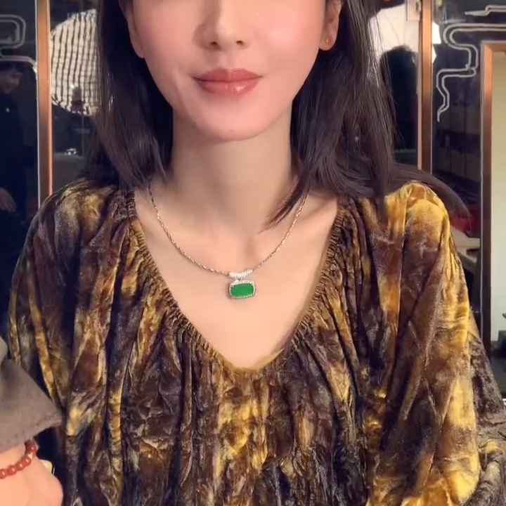 【逍遥精选】天然A货翡翠吊坠*cxy/34641/多样性发/1件