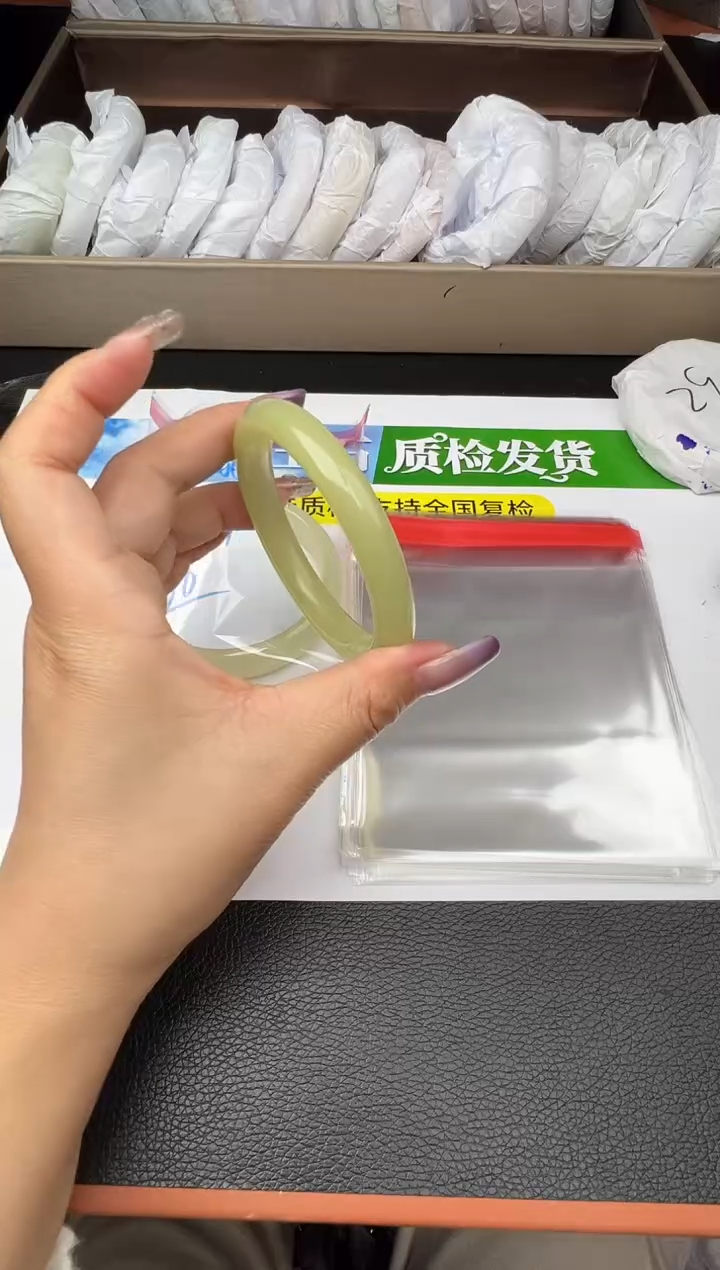 未镶嵌手镯石英质玉圈口 53 54