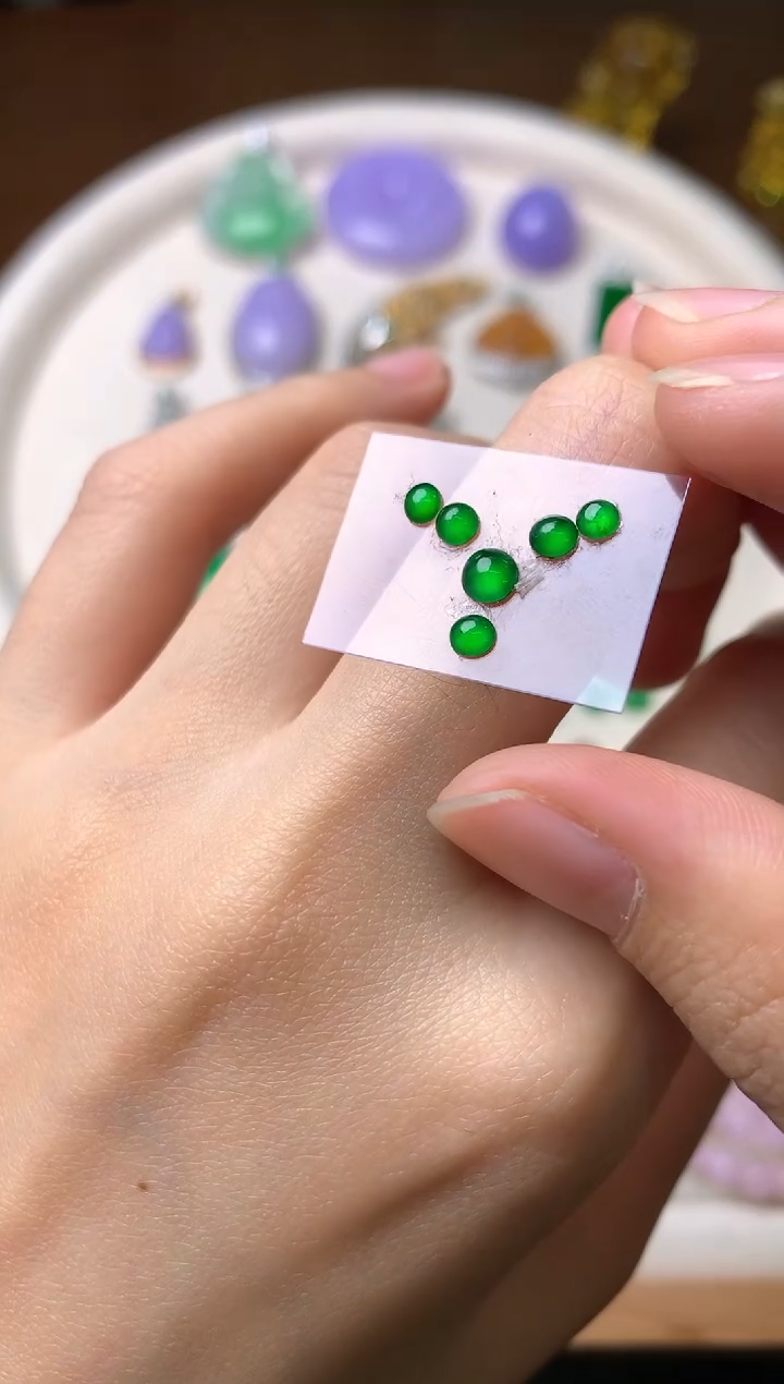 【闪购商品】定制翡翠未镶嵌裸石