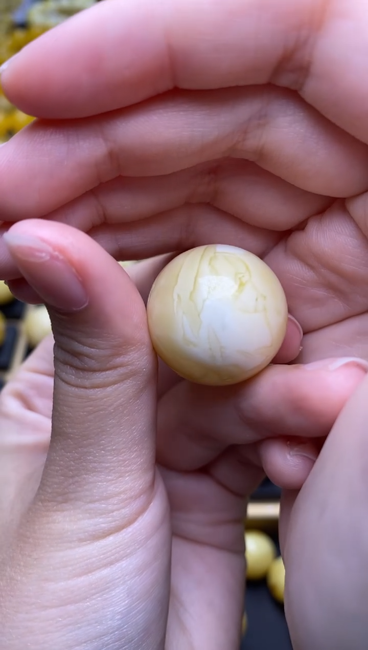 未镶嵌琥珀裸石大小姐珠宝59