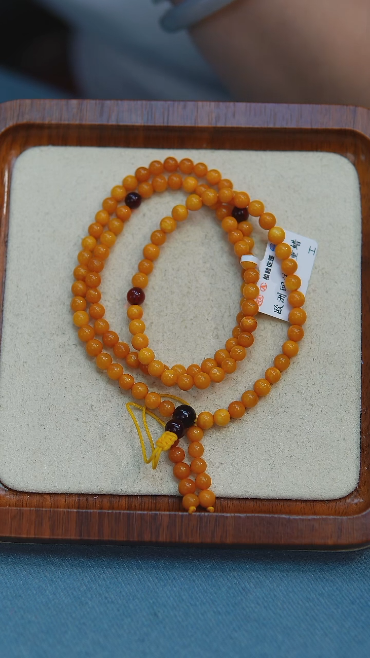 未镶嵌颈饰琥珀w4