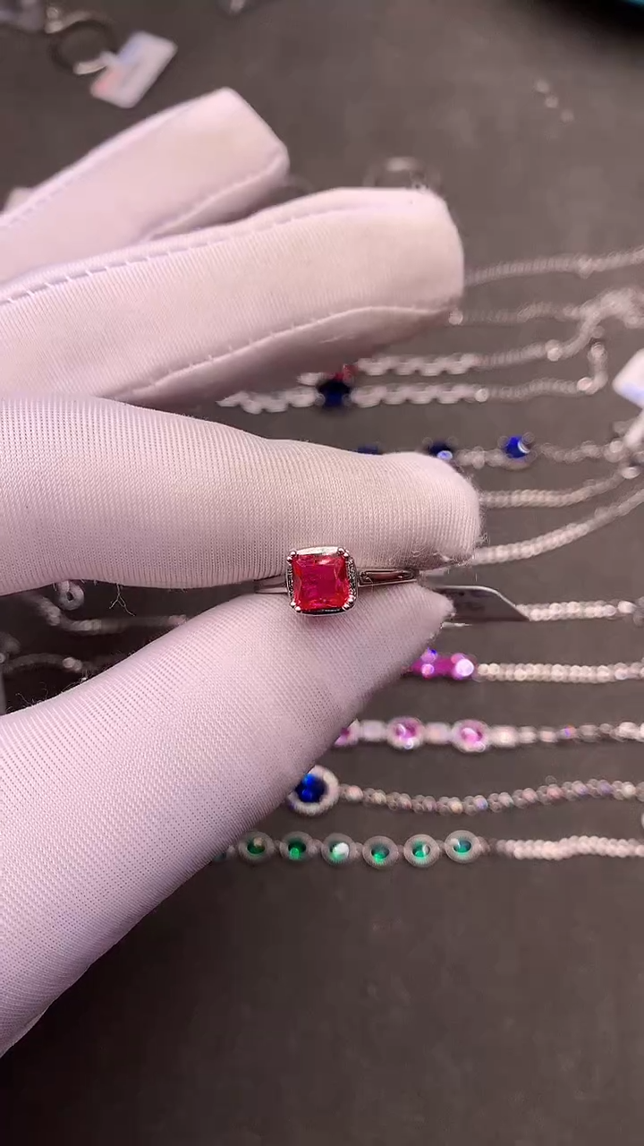 【闪购商品】红宝石戒指银S925镶嵌.....