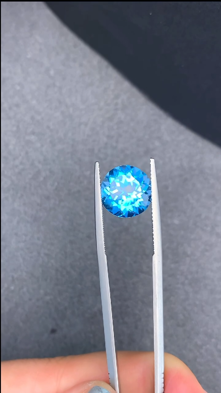 【闪购商品】托帕石裸石未镶嵌7.12克拉