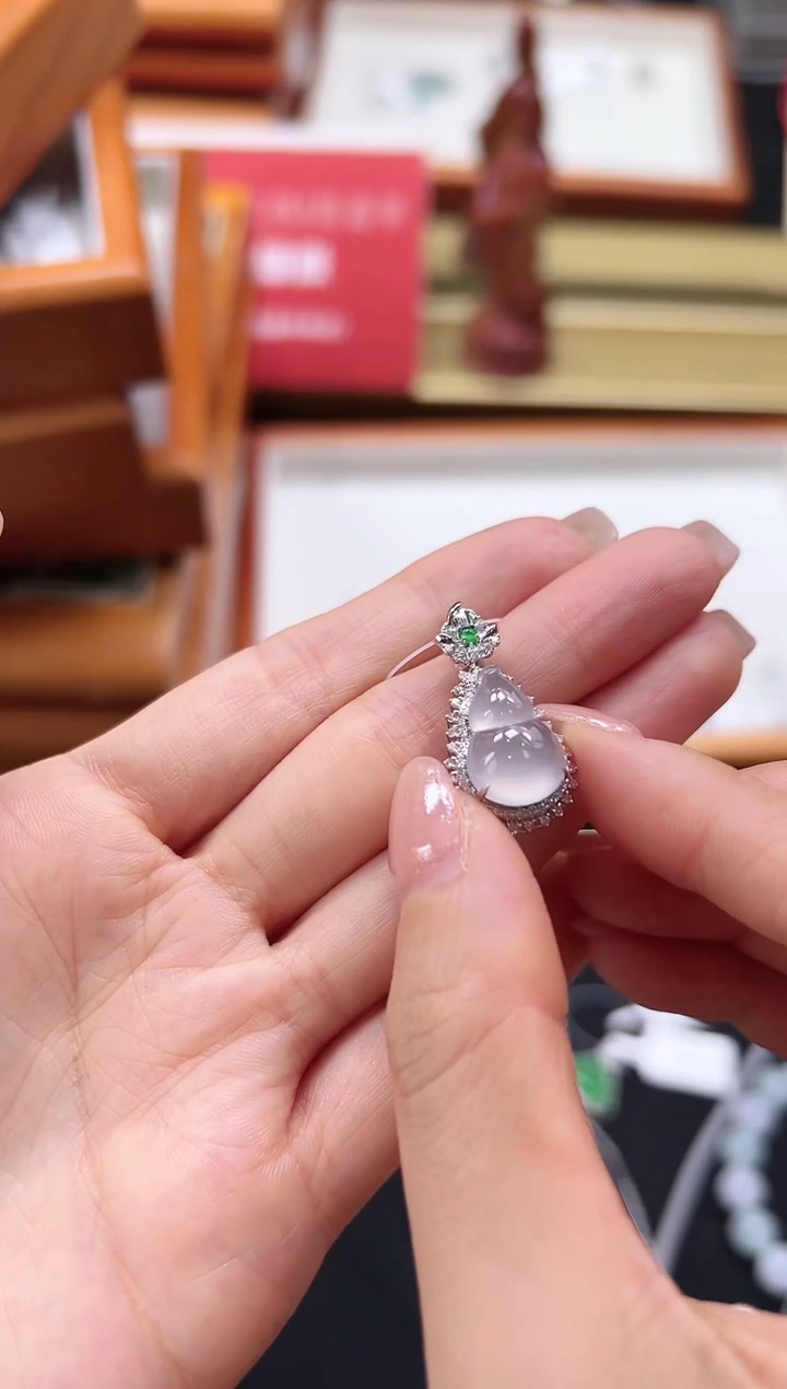 【闪购商品】翡翠18K金镶嵌颈饰DFZ0313-78