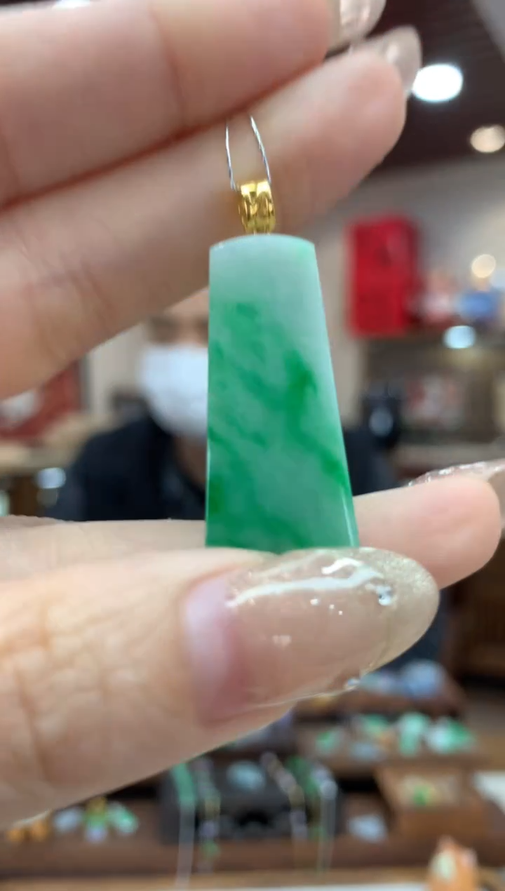 【闪购商品】翡翠吊坠(不含链)18K金镶嵌无事牌