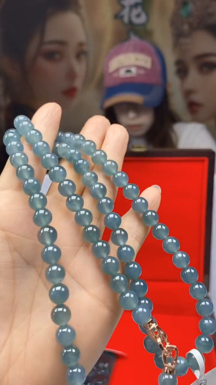 翡翠未镶嵌颈饰      *81