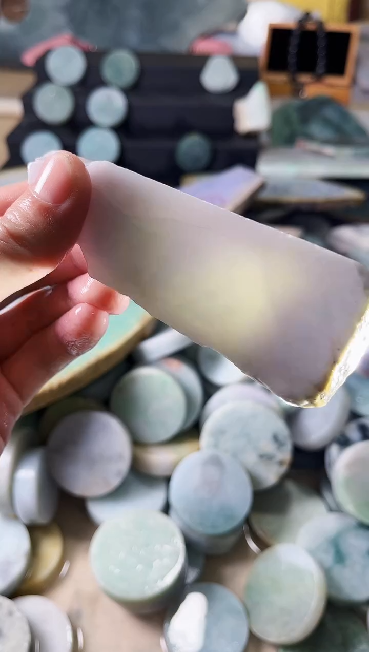 【闪购商品】翡翠颈饰未镶嵌A货吴平930