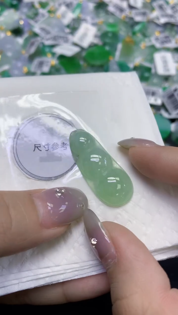 颈饰未镶嵌翡翠天然缅甸翡翠A货百元以上9元证书费自理