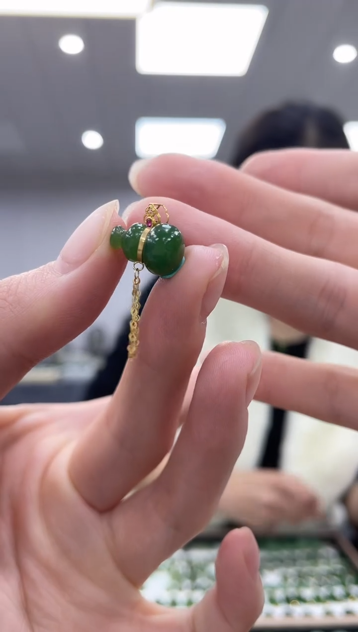 【闪购商品】和田玉吊坠18K金镶嵌多样性拍一发一