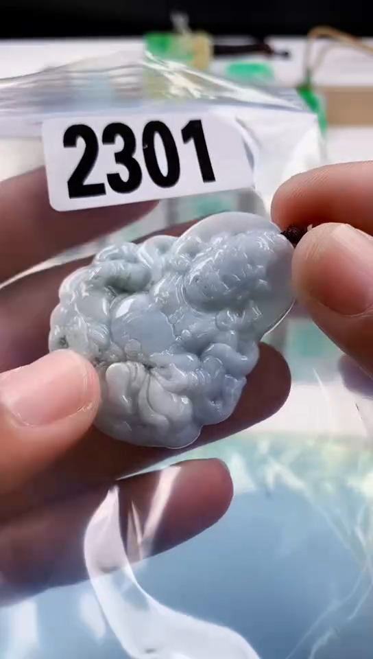 【闪购商品】翡翠挂件未镶嵌天然翡翠吊坠挂件