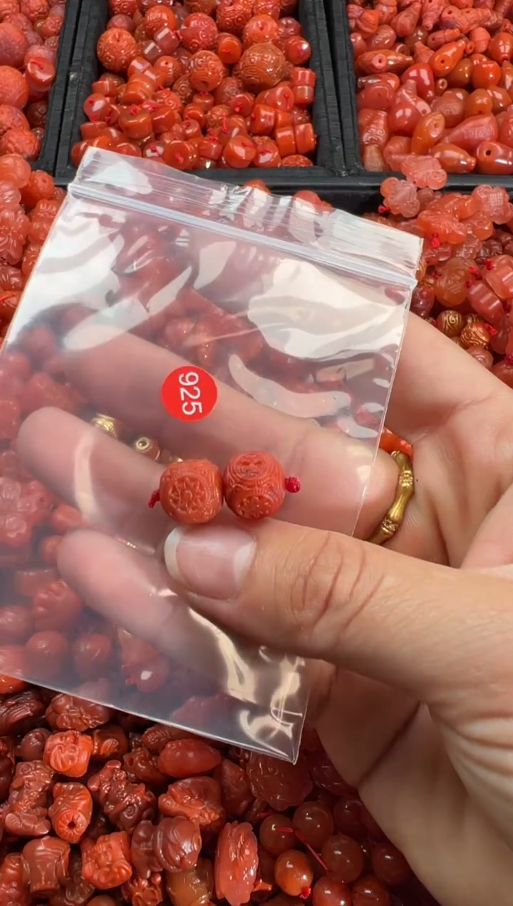 【闪购商品】南红玛瑙颈饰未镶嵌1