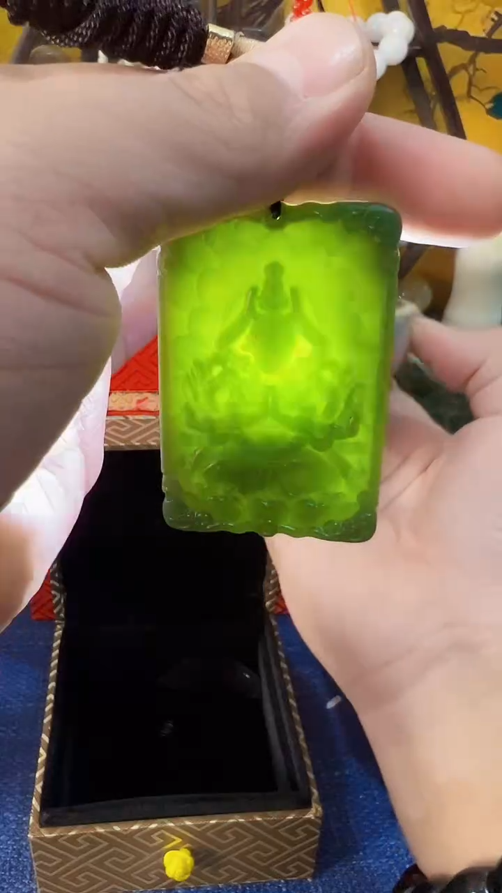 【闪购商品】和田玉（碧玉）挂件未镶嵌碧玉 千手观音 (飞铃文玩)