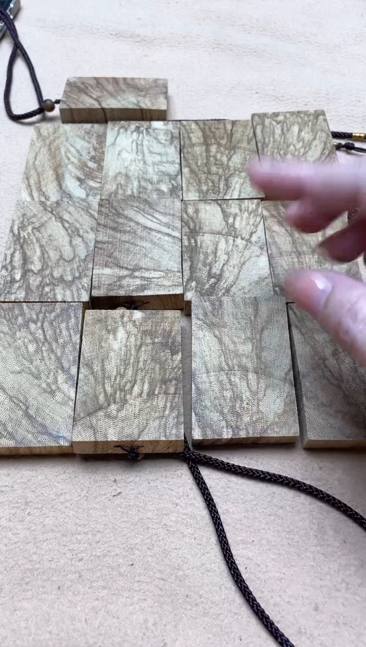 【闪购商品】沉香吊坠菩萨棋461虎斑吊坠多样性发其一