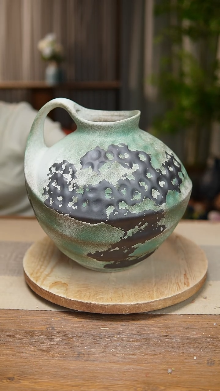 【闪购商品】陶瓷花器诧寂复古绿胖奶壶