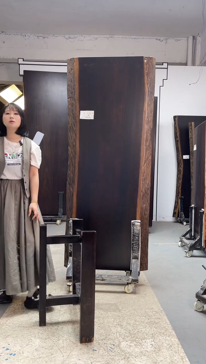 R-262黑金木201*84*7.7加黑三角支架*2