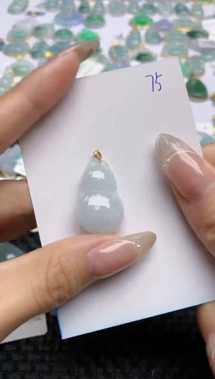 【闪购商品】翡翠颈饰18K金镶嵌天然翡翠A货