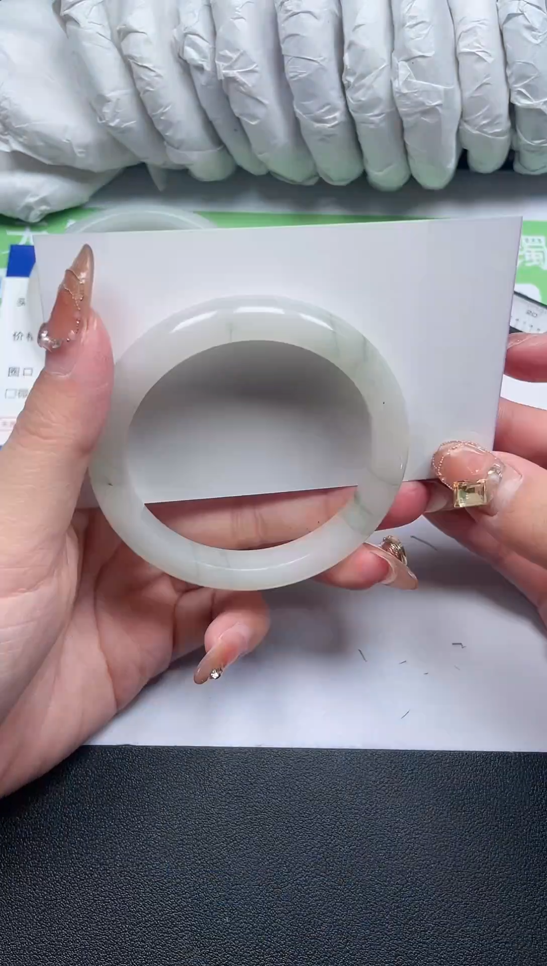 【闪购商品】石英质玉手镯未镶嵌171-55-1