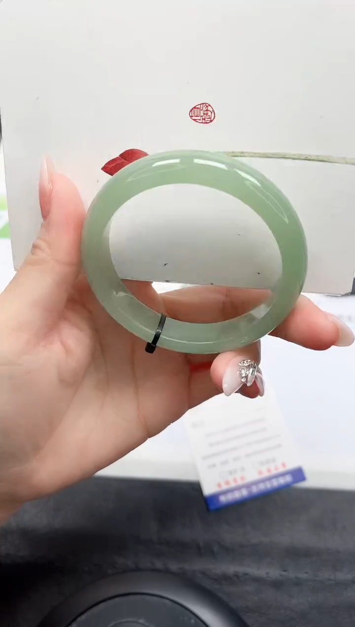 【闪购商品】石英质玉手镯未镶嵌47-55