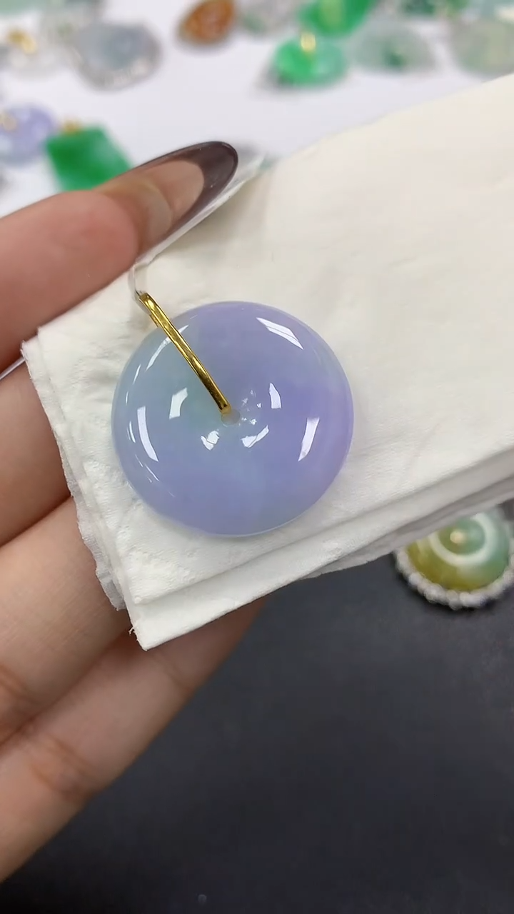 颈饰18K金镶嵌翡翠a货假一赔三支持复检百元上9元证书费自理