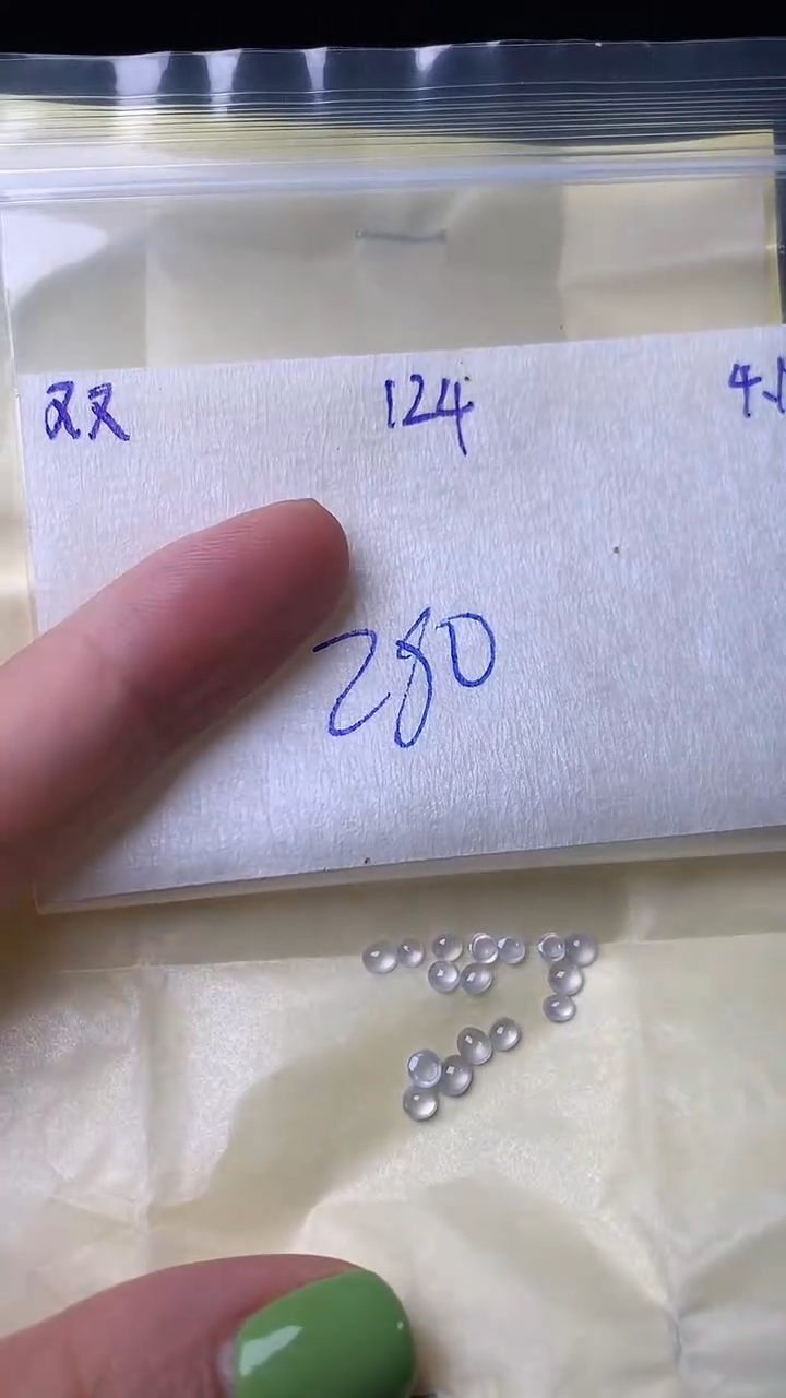 翡翠散珠未镶嵌缅甸天然翡翠A货124