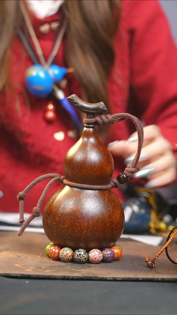 【闪购商品】WW197大漆酒葫芦不包手串及旋转底座