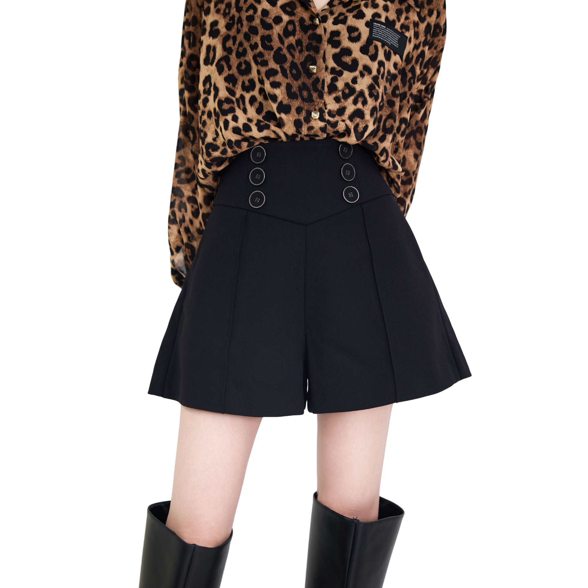 LOUISE ZHAO/时尚设计感高腰排扣休闲纯色经典百搭短裤 632014010