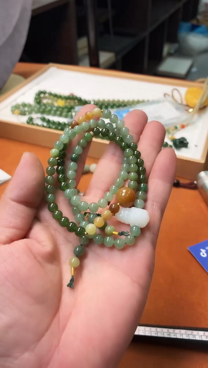 颈饰未镶嵌和田玉C59