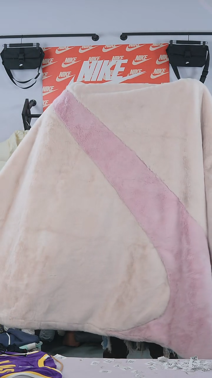 编码瑕疵修复过款直播间毛毯粉