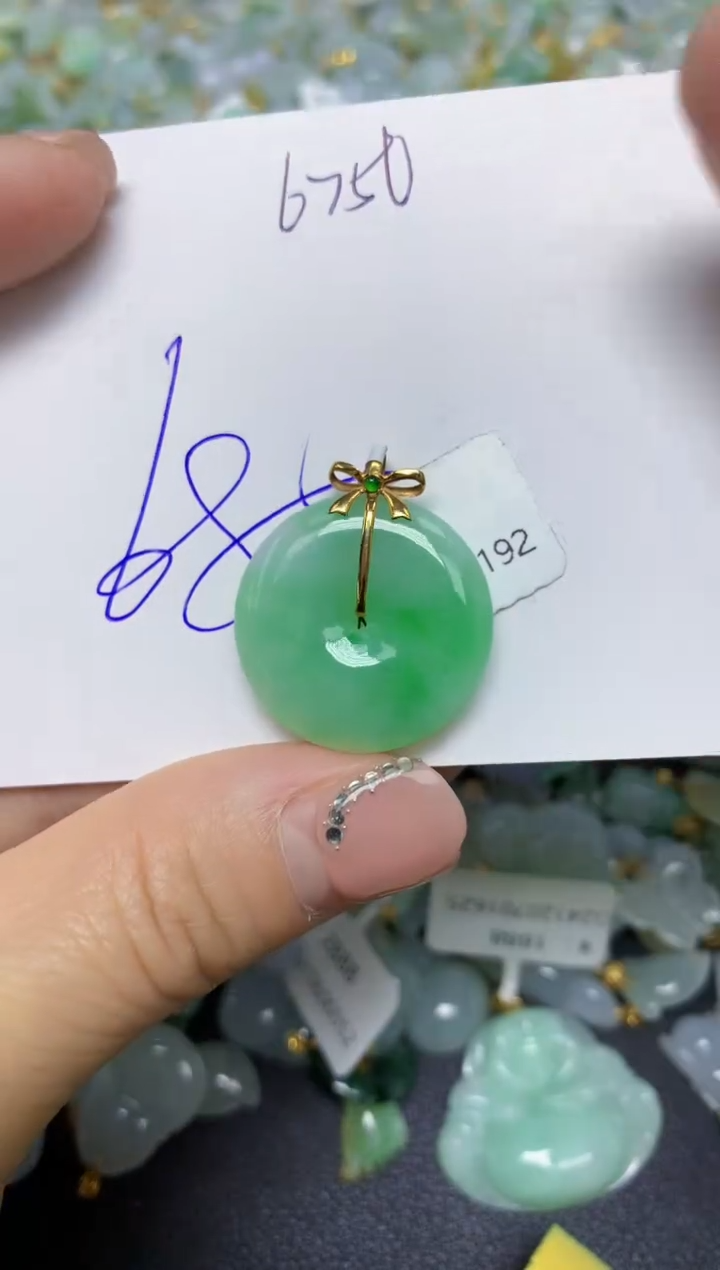 【闪购商品】翡翠挂件18K金镶嵌 天然翡翠A货