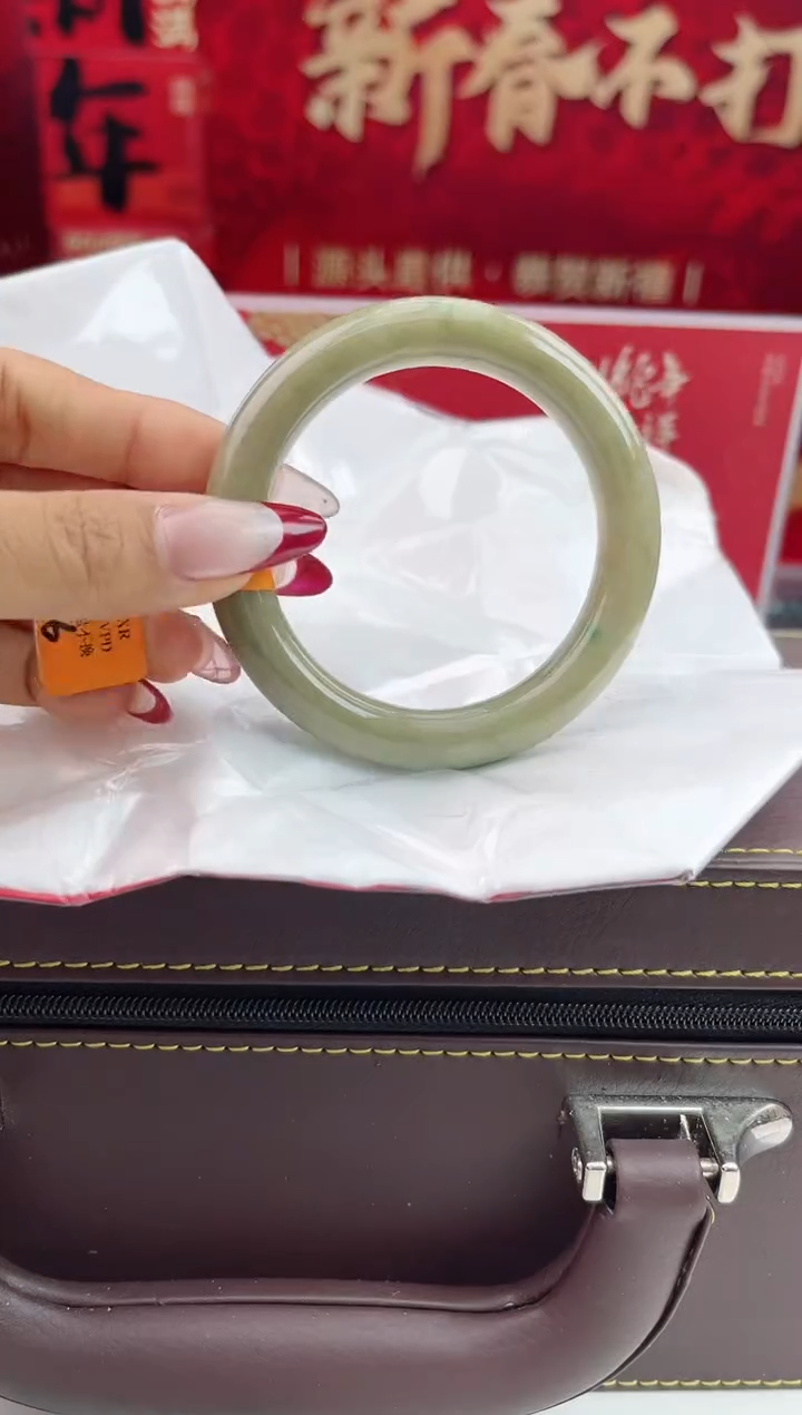 【闪购商品】翡翠手镯未镶嵌翡翠手镯（微瑕）4