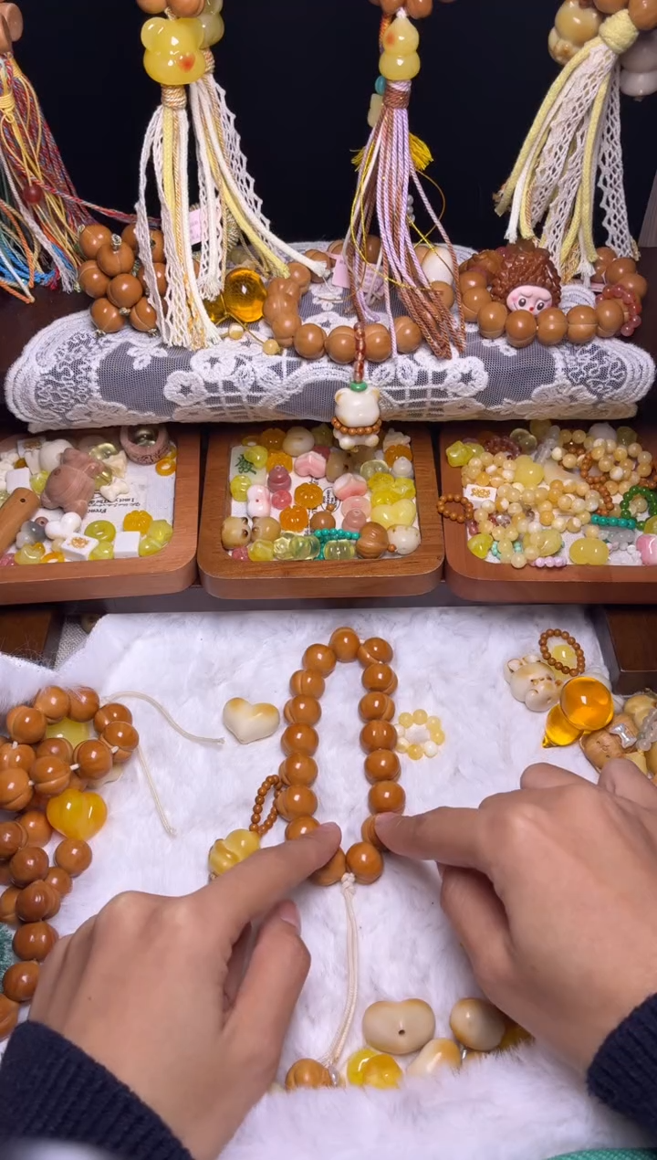 吊坠猴头核桃釒***胖全品光面泡芙爱心黄跑环悟道猫吊坠复古流苏