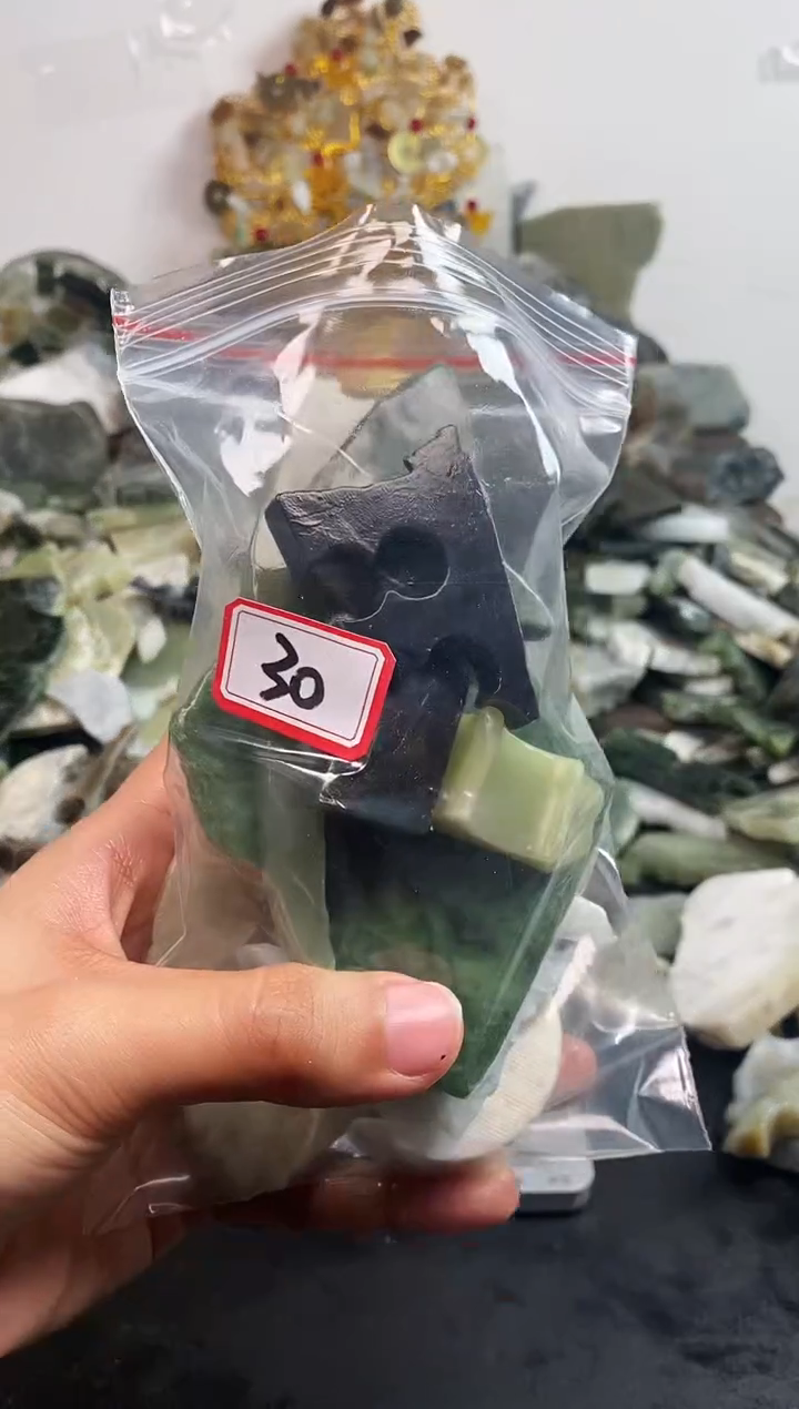 未镶嵌和田玉摆件30