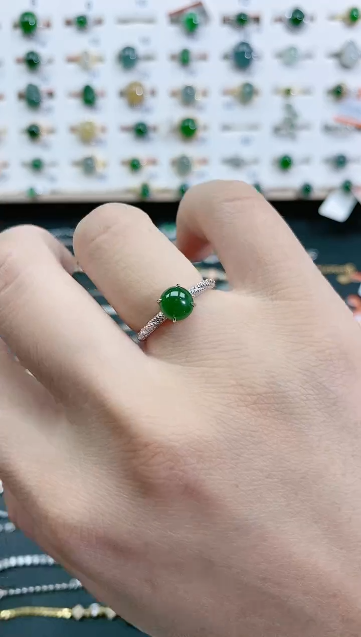 翡翠戒指银S925镶嵌天然翡翠