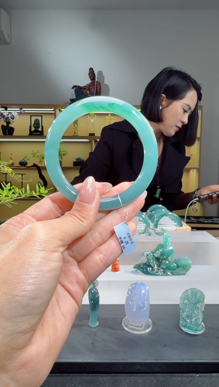 未镶嵌手镯翡翠56圈