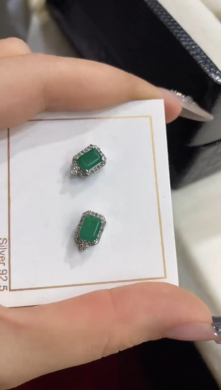 银S925镶嵌耳饰定制祖母绿楚楚珠宝中古甄选不退换