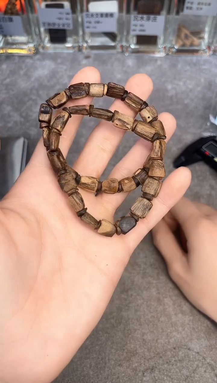 【闪购商品】沉香手串30号加里曼丹多样性发货1条