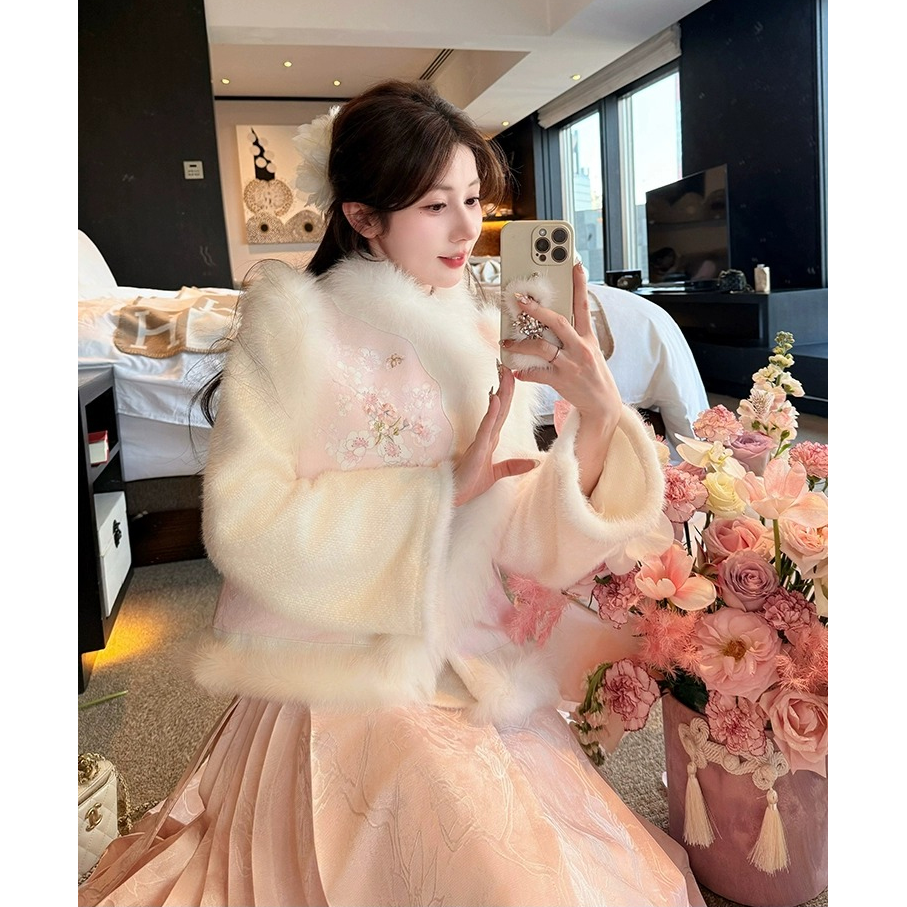 【糖糖】大码女装粉桃冬雪新中式大小姐毛毛拼接外套半裙套装13644