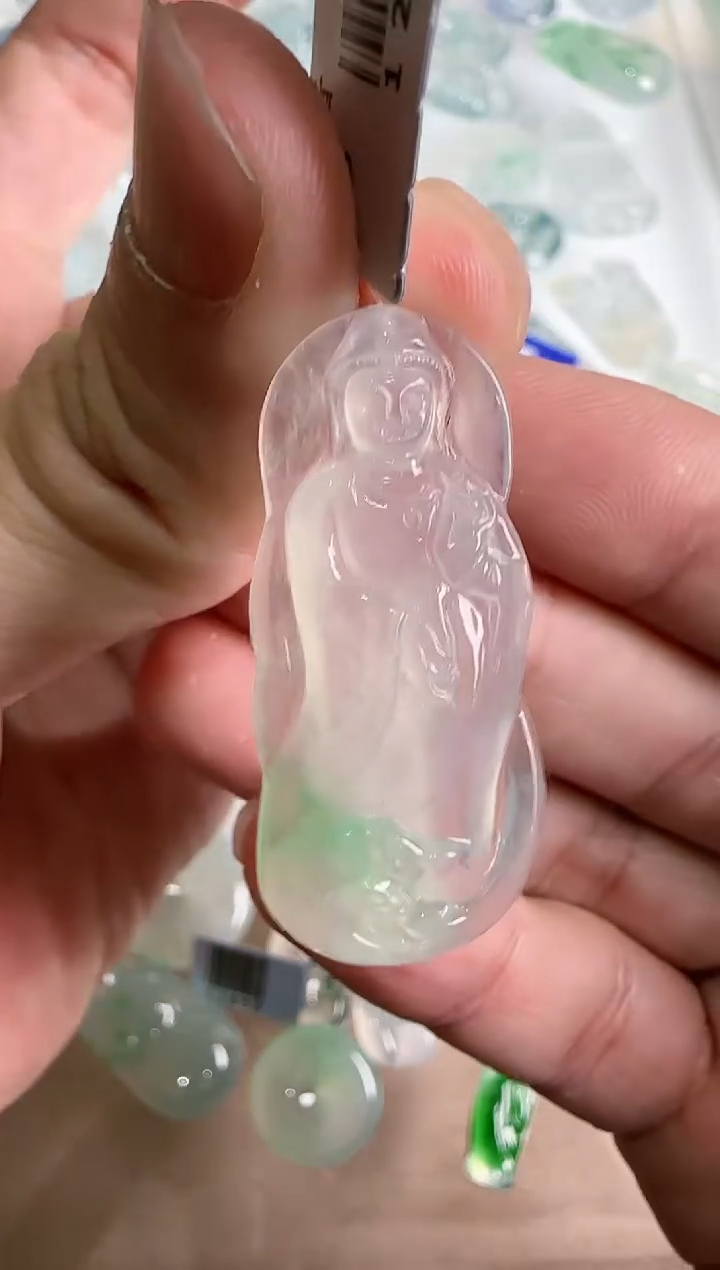 【闪购商品】翡翠吊坠(不含链)未镶嵌··