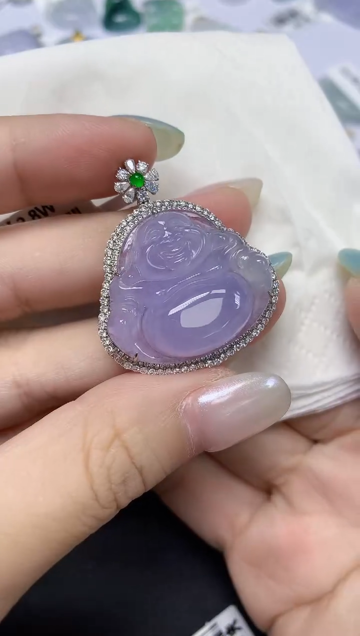 翡翠18K金镶嵌颈饰天然缅甸翡翠A货