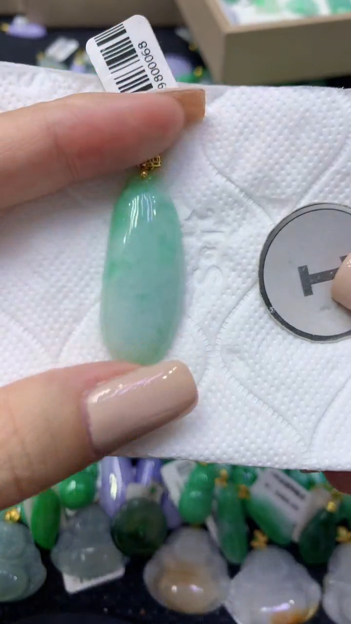 颈饰未镶嵌翡翠天然缅甸翡翠A货