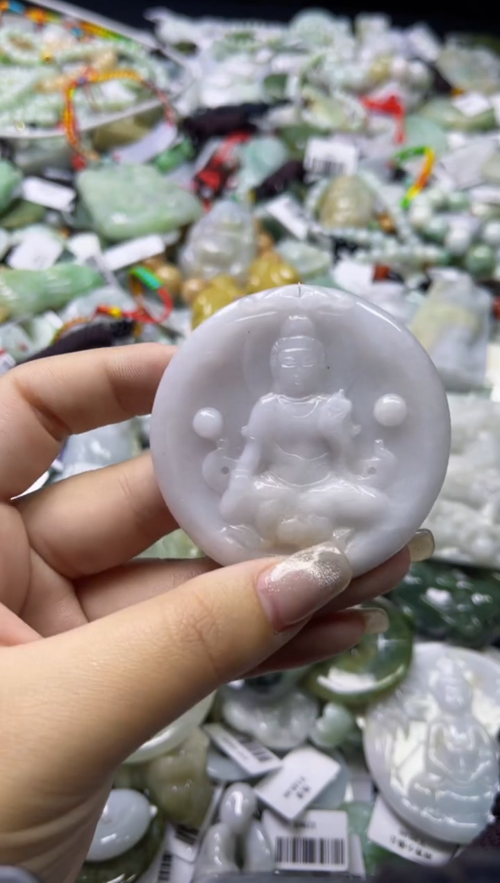 【闪购商品】翡翠颈饰未镶嵌00012250