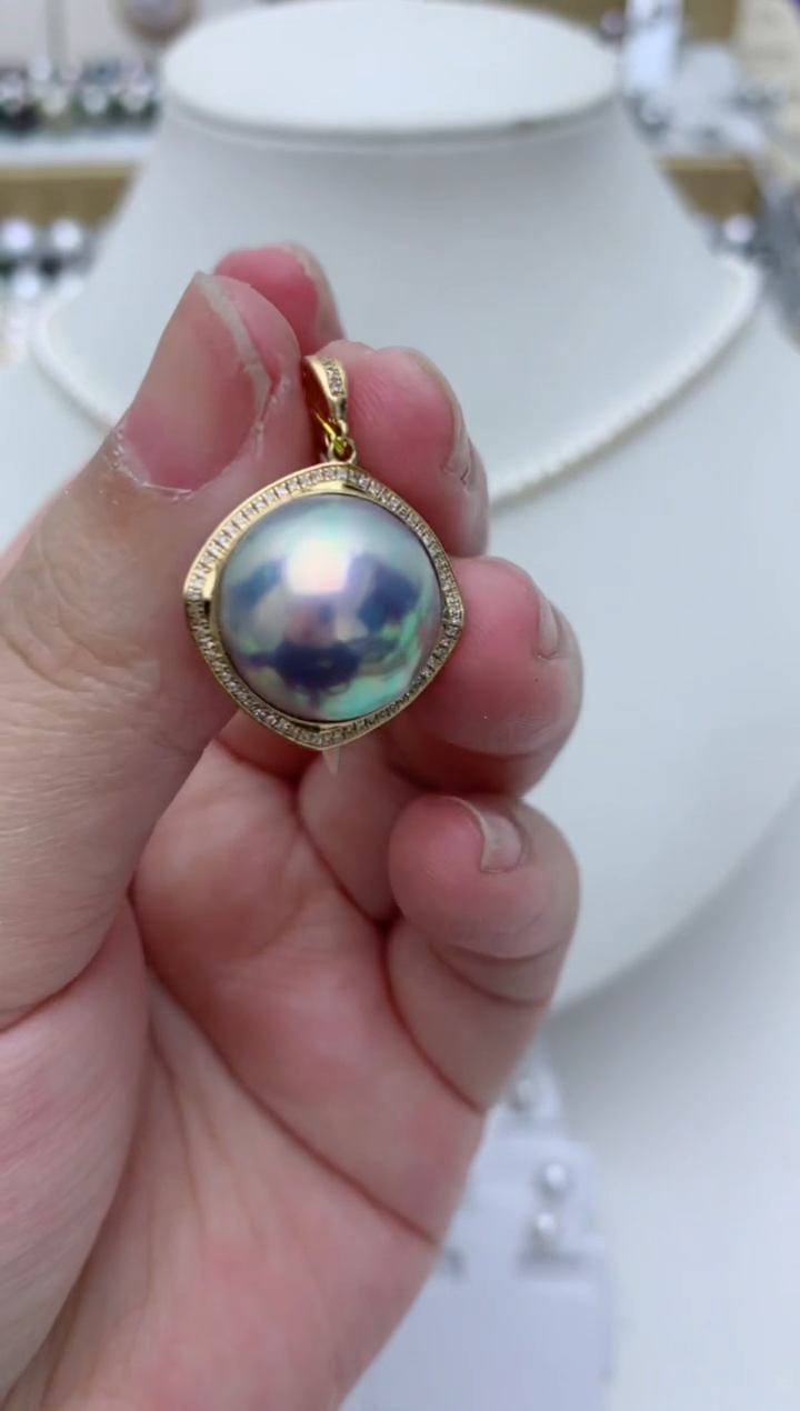 【闪购商品】拼合珍珠（马贝珠）颈饰18K金镶嵌w16 