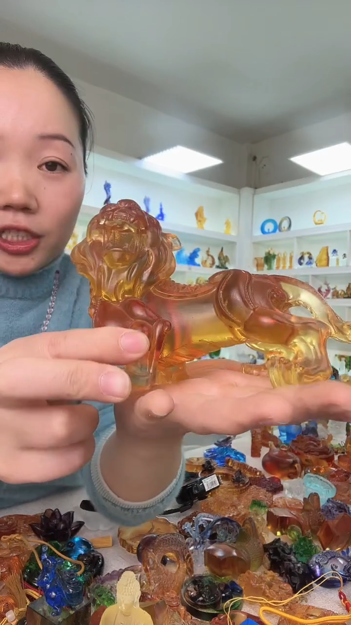 手工艺品琉璃老虎