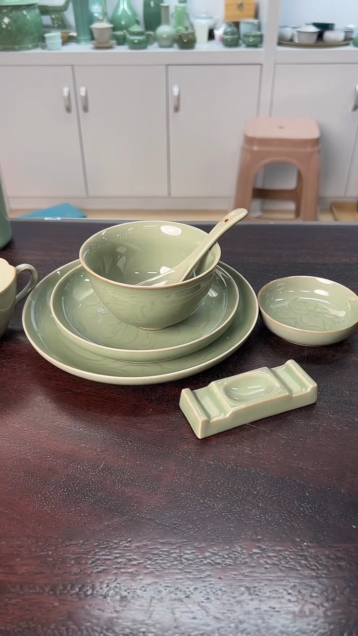 龙泉云间青瓷小米茶器