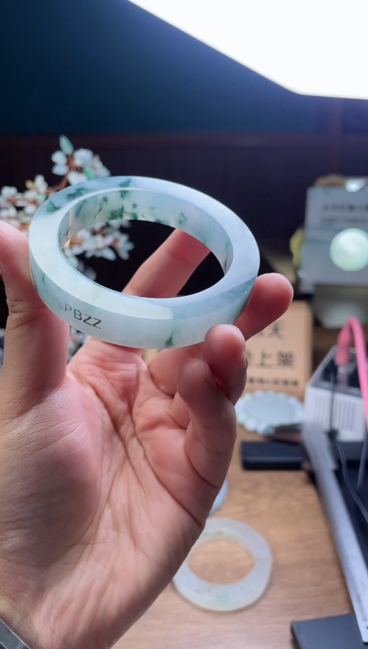 【闪购商品】定制翡翠手镯未镶嵌定制