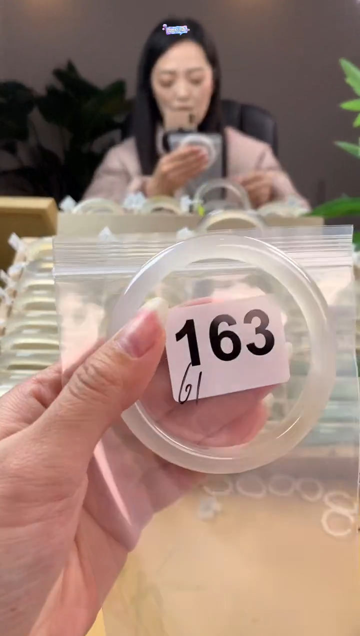 【闪购商品】玛瑙/玉髓手镯未镶嵌163