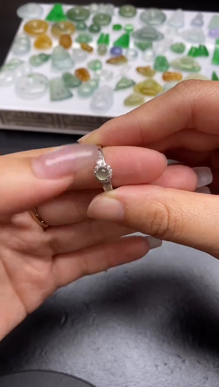 【闪购商品】定制翡翠银S925镶嵌翡翠戒指~