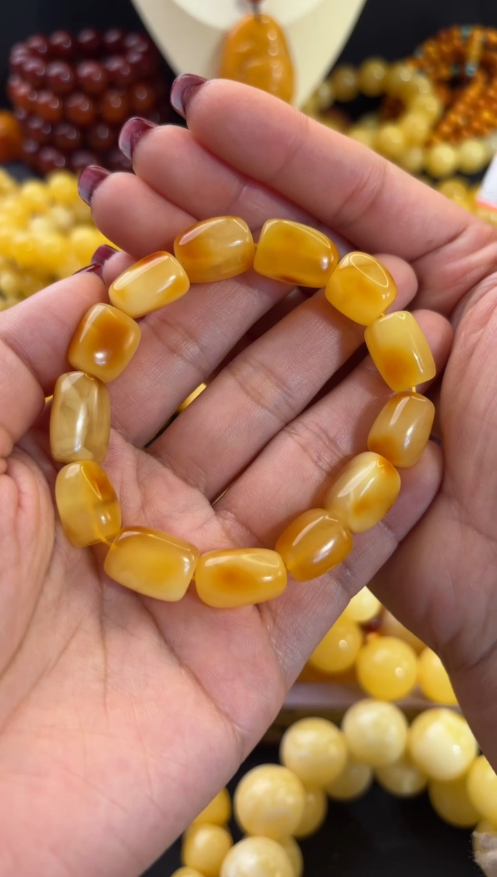 【闪购商品】蜜蜡手串未镶嵌福利海漂原石随型