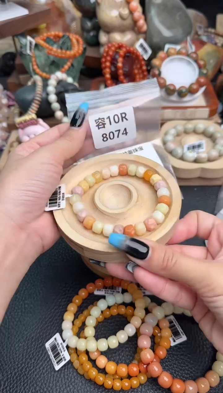 【闪购商品】石英质玉手链未镶嵌10R8074