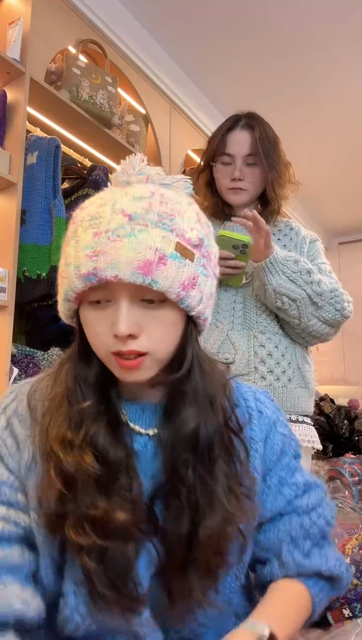 羊毛百羊毛祥云翻边帽